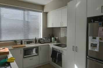 33 Castledine Cres, Saint Heliers