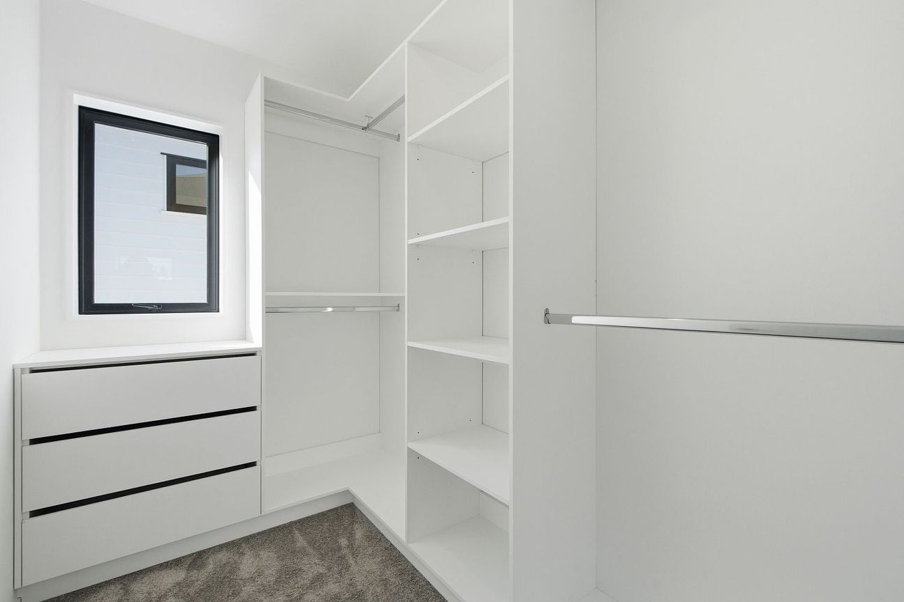 Spacious 5 bedroom Family Home in Totara Vale - Bild 5