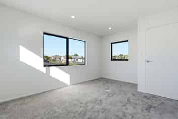 54 Athena Drive, Totara Vale