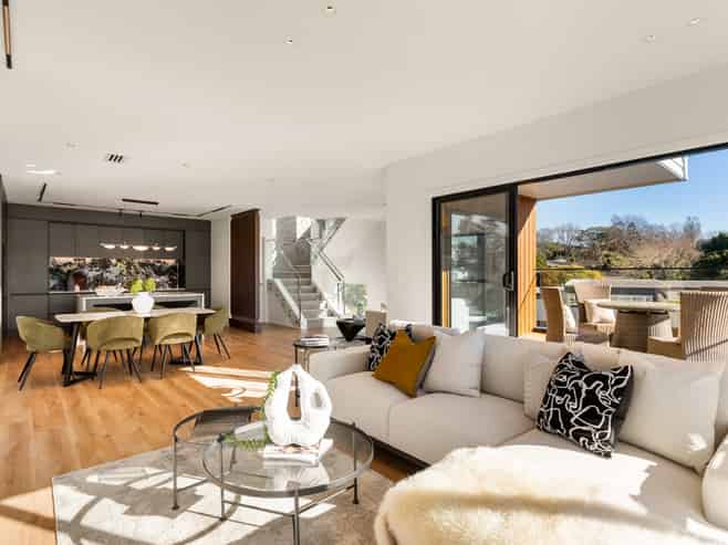 7A Cruickshank Crescent, Meadowbank