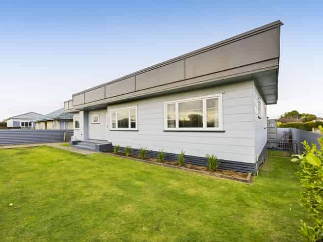 26 Tawhiti Road, Hawera
