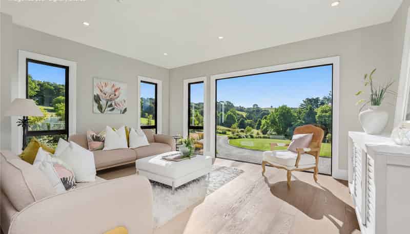 9 Halcyon Bay Lane, Orewa