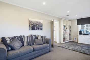 5 Hargest Crescent, Saint Kilda