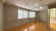 Open gallery