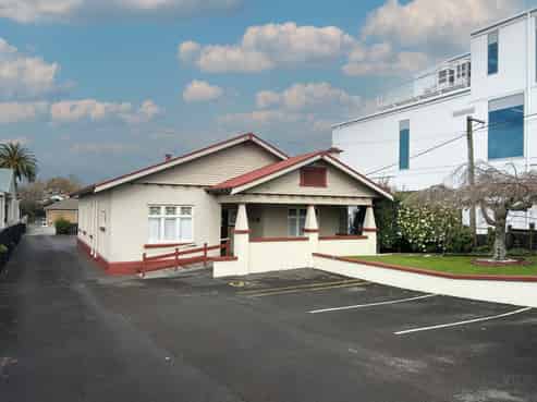 Flexible Medical Consult Space