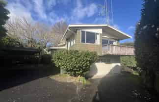 8 Comries Road, Chartwell