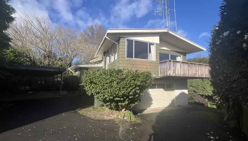 8 Comries Road, Chartwell
