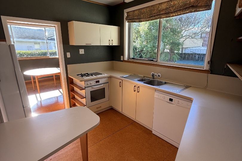 Peaceful gully views with great location in Chartwell! - Widok 6