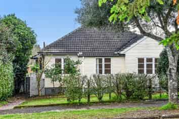 25 Bledisloe Terrace, Hamilton East