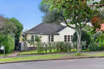 25 Bledisloe Terrace, Hamilton East
