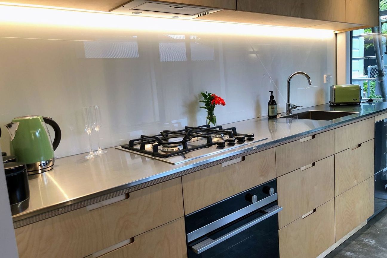 Stylish, Warm, Dry 4-Bedroom Home in Aro Valley - Więcej