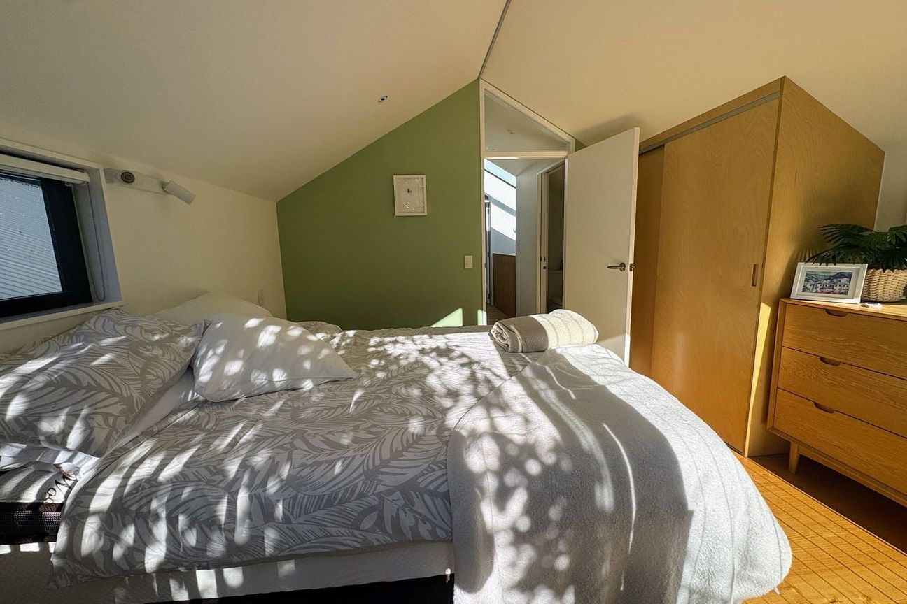 Stylish 4-Bedroom city fringe house - Bild 4
