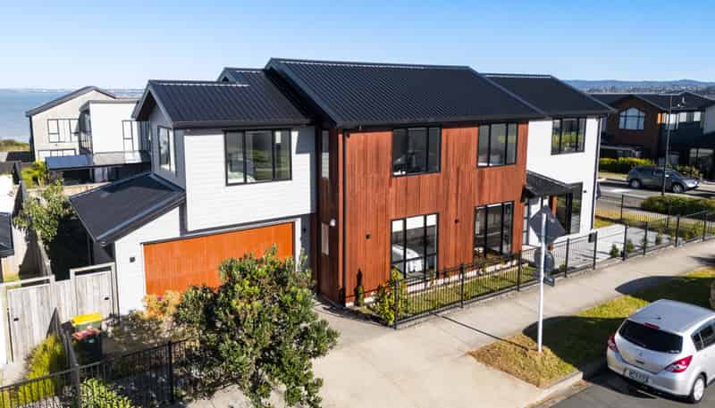 2 Picnic Point Road, Hobsonville