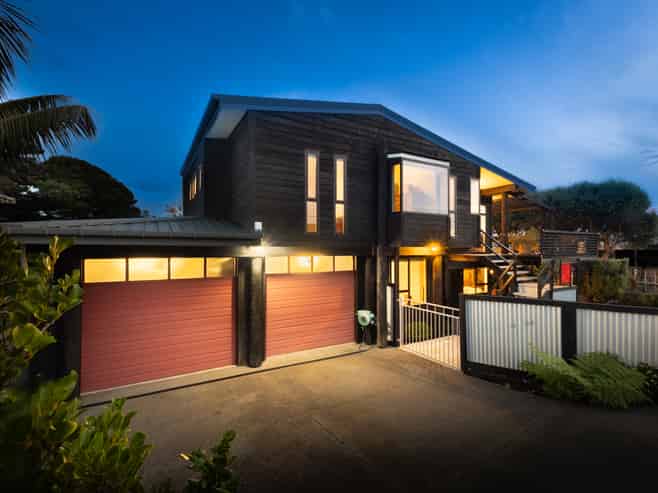 2 Tahi Road, Paraparaumu Beach