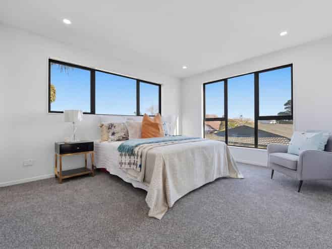 32A Tyrian Close, Half Moon Bay