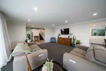 708 Queens Drive, Waikiwi