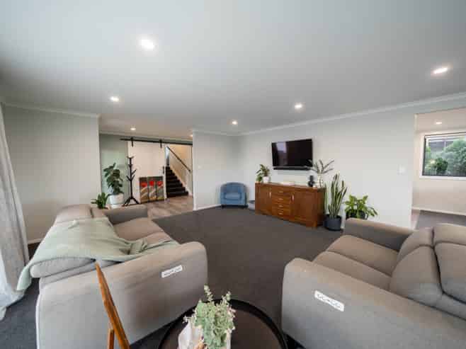 708 Queens Drive, Waikiwi