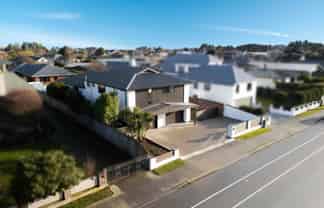 708 Queens Drive, Waikiwi