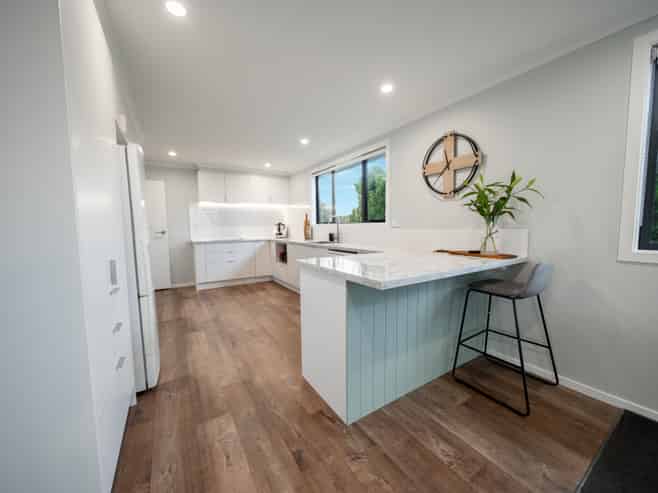 708 Queens Drive, Waikiwi