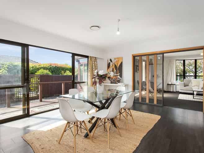 11 Dunster Street, Burnside