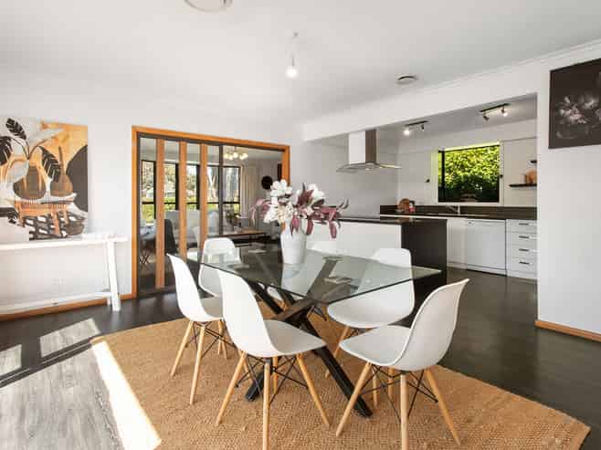 11 Dunster Street, Burnside