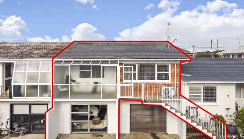 2/4 Cecil Road, Milford