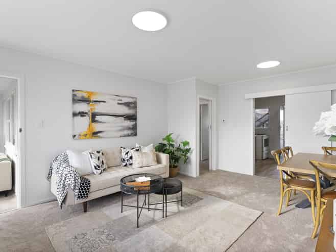 2/4 Cecil Road, Milford