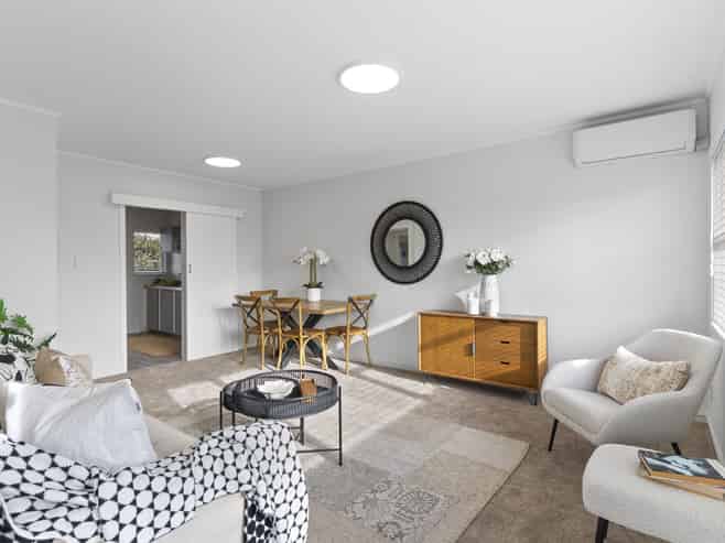 2/4 Cecil Road, Milford