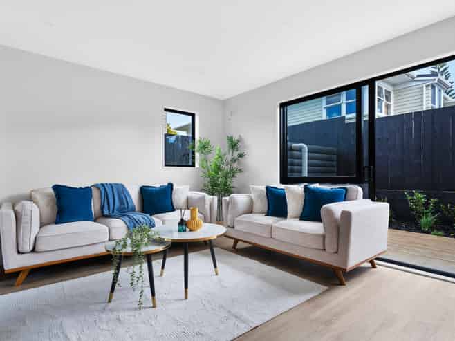 16c Geneva Place, Blockhouse Bay