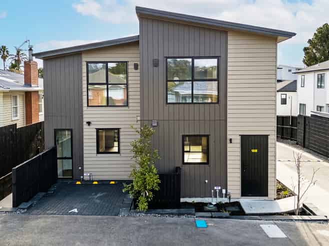 16a Geneva Place, Blockhouse Bay