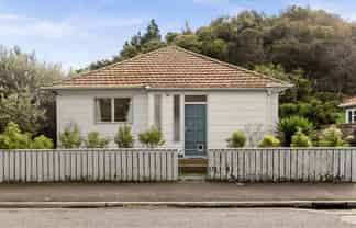 2 Main Street, Bluff Hill