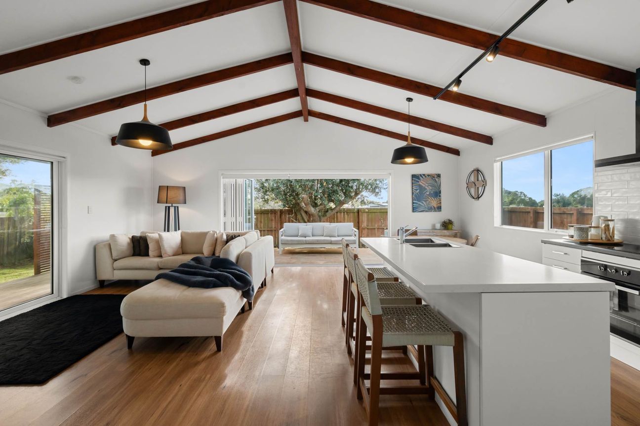Home, Holiday Base or Income Earner – pohled 5