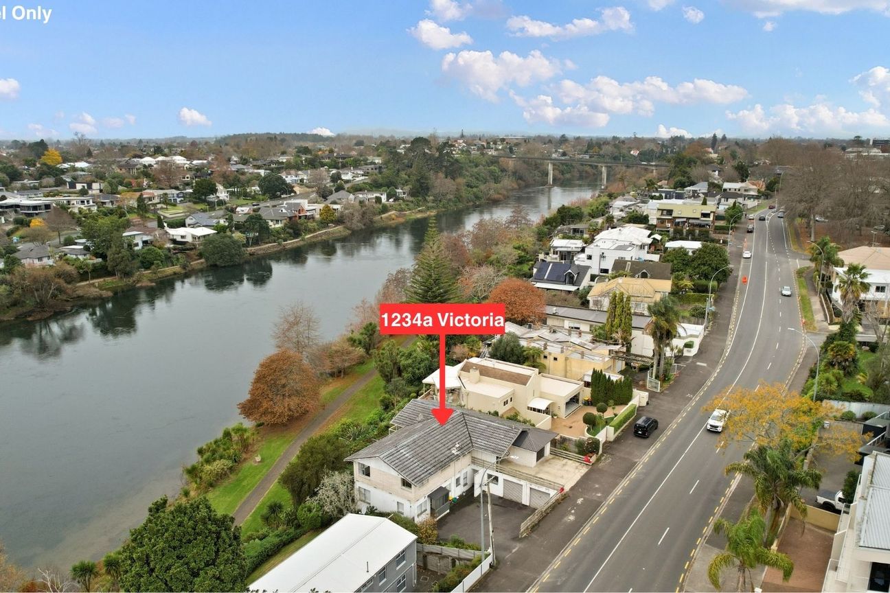 River Views Without the Million-Dollar Price Tag - Aanzicht 3