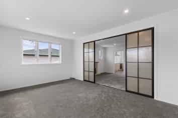 5 Blease Street, New Lynn