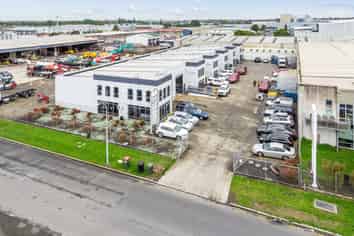 272sqm Modern Industrial Unit For Lease