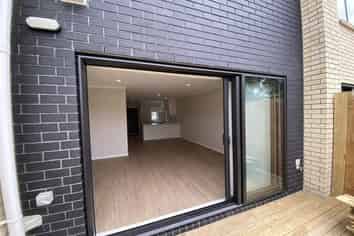 15/125B Metcalfe Road, Ranui