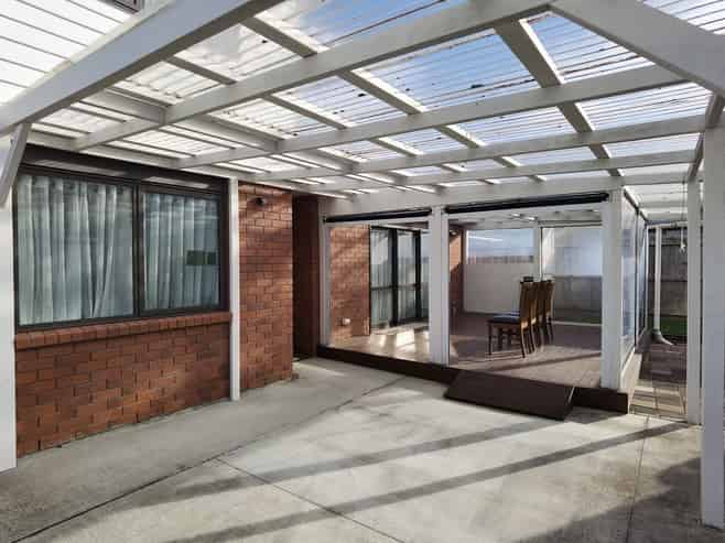 125 Riverpark Crescent, Henderson