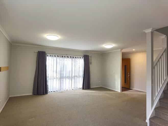 125 Riverpark Crescent, Henderson