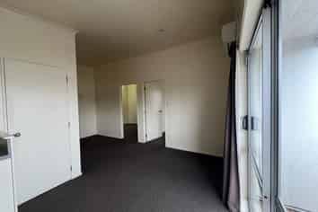 2/177B Eleventh Avenue, Avenues