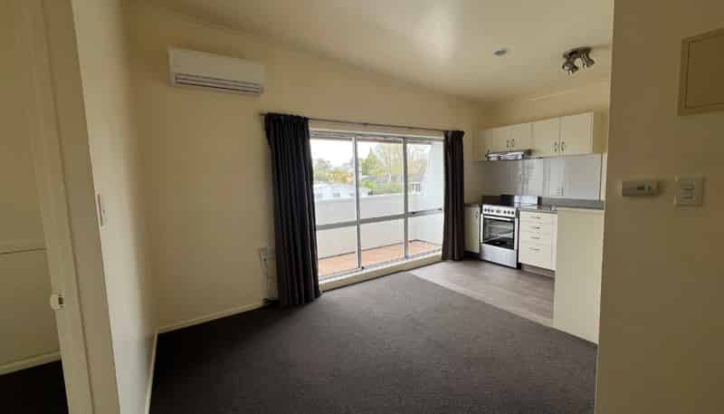 2/177B Eleventh Avenue, Avenues