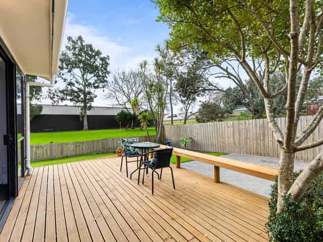 2/238 Sunset Road, Windsor Park