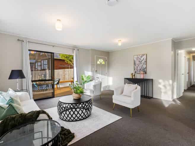 2/238 Sunset Road, Windsor Park
