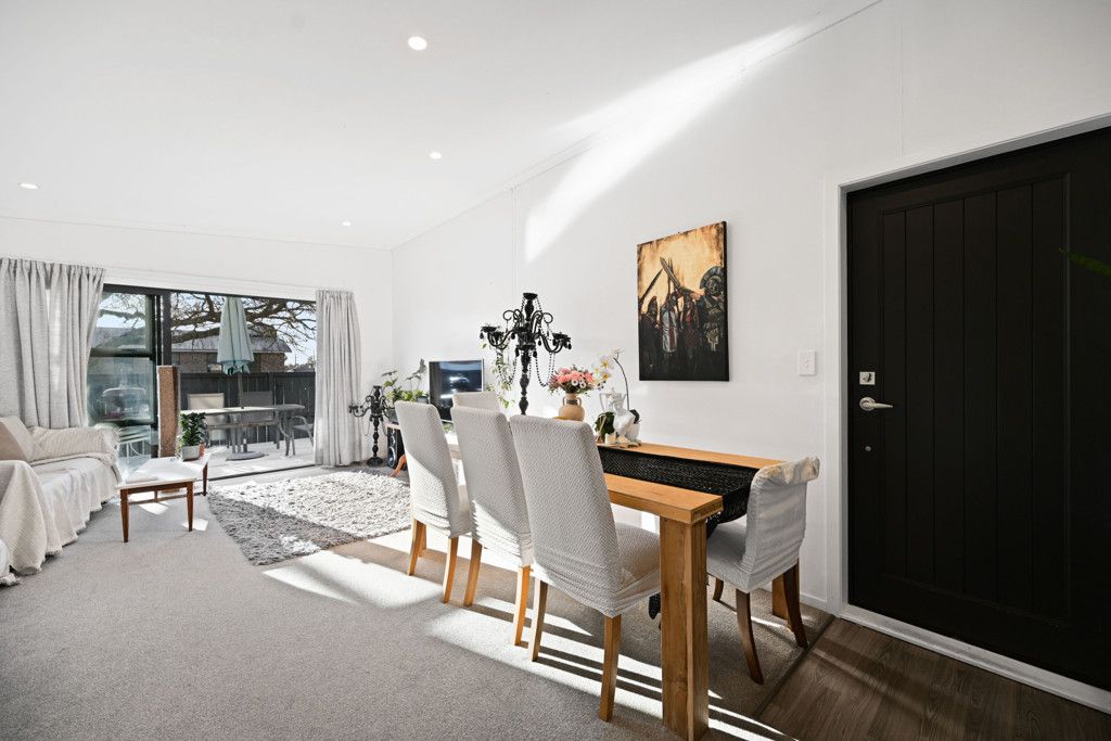 Affordable, Freehold & Convenient - Widok 6