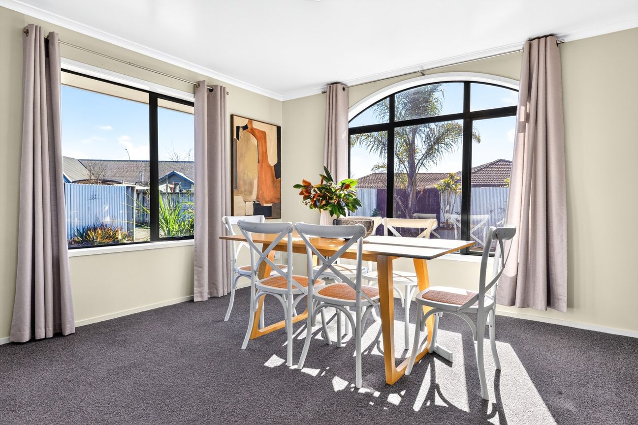 Spacious Family Living - Vista 6