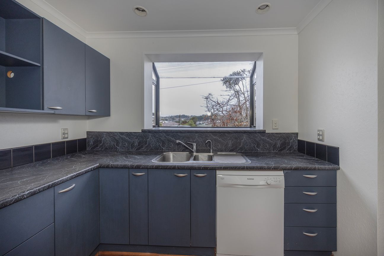 READY FOR A NEW FAMILY - Vista 6