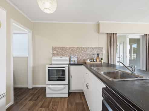 16A Upland Road, Western Heights