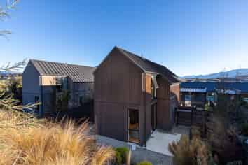 7 Escalator Avenue, Jacks Point