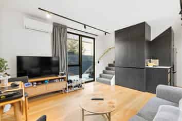 7 Escalator Avenue, Jacks Point