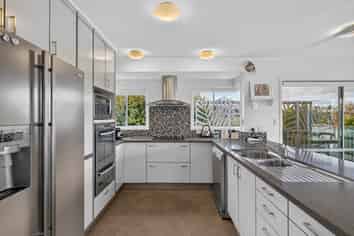 23 Okiato Road, Russell