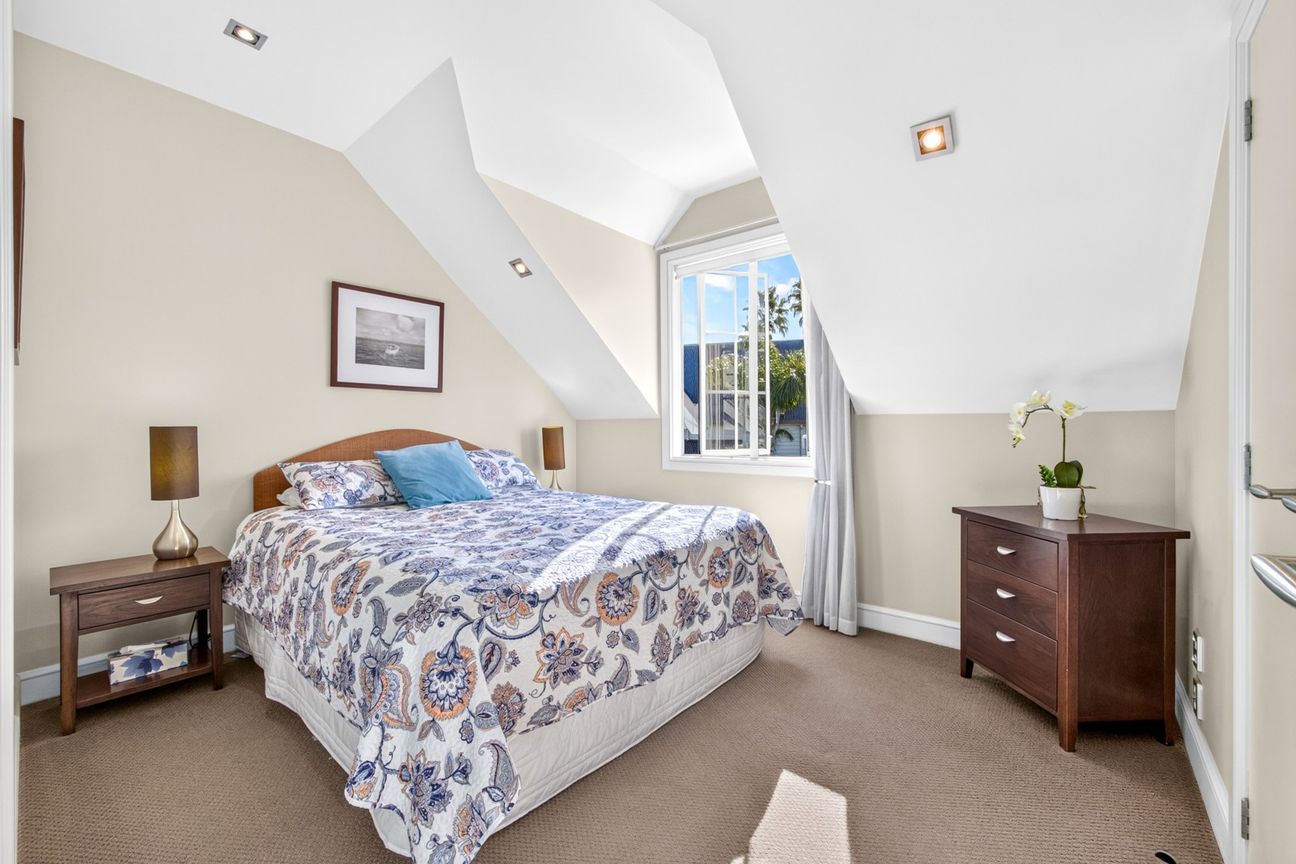 Russell Cottage Living in the Heart of Town - Mehr